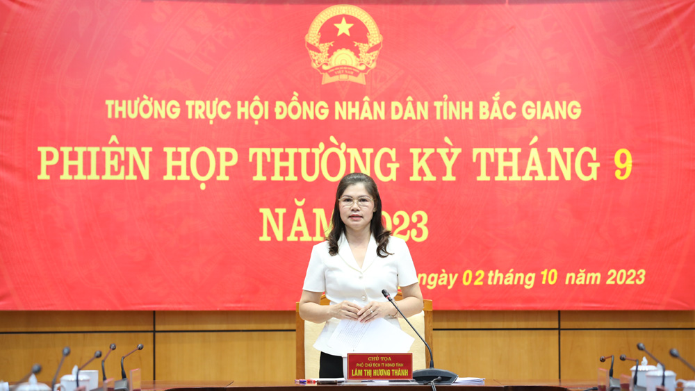 Đồng chí Lâm Thị Hương Thành chủ trì phiên họp.