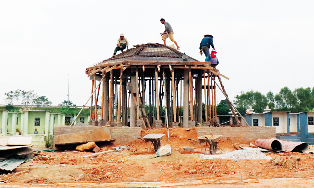 Thi công xây dựng, mở rộng nghĩa trang xã Tân Tiến (TP Bắc Giang).