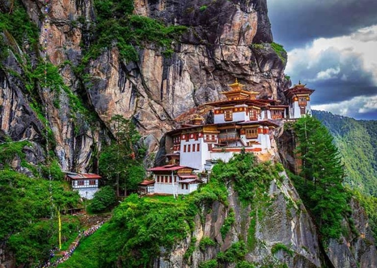 Điểm tham quan nổi tiếng Bhutan - tu viện Tiger Nest PV