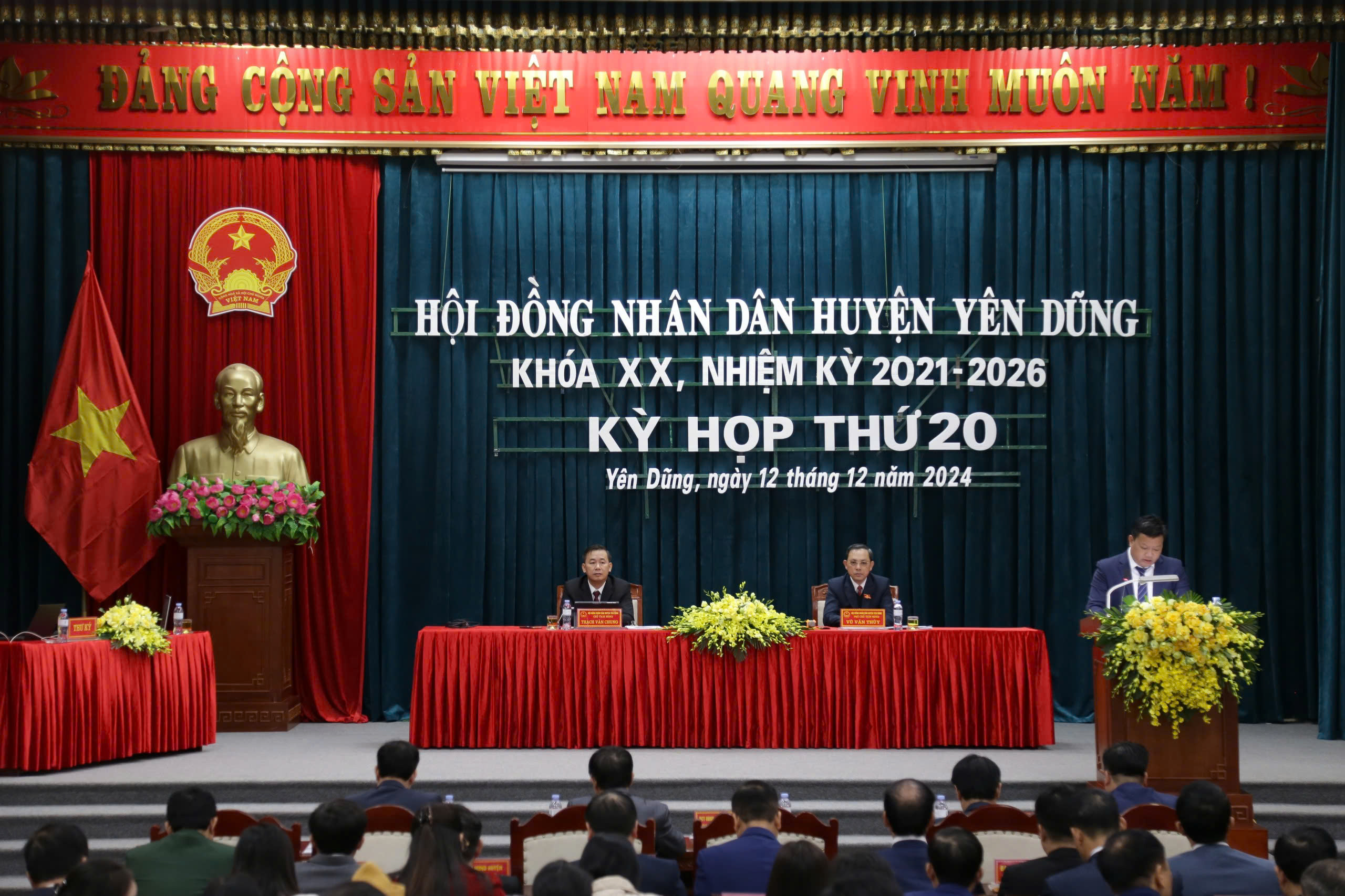 Quang cảnh kỳ họp