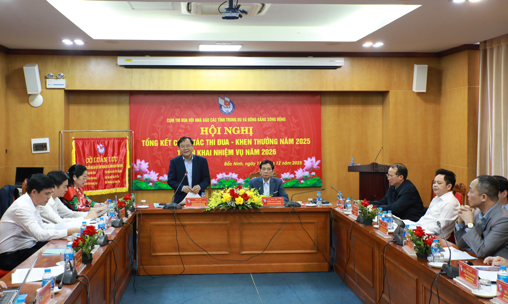 Toàn cảnh hội nghị.