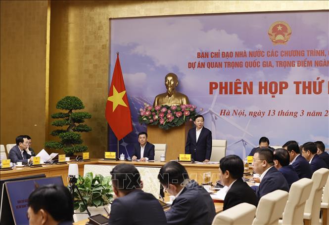 Quang cảnh phiên họp. Ảnh: Văn Điệp - TTXVN