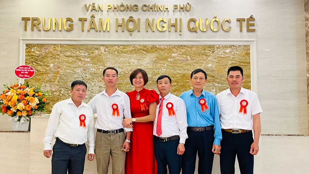 6 gương mặt tiêu biểu của Hội Nông dân tỉnh Bắc Giang tham dự hội nghị.

Ảnh CTV.