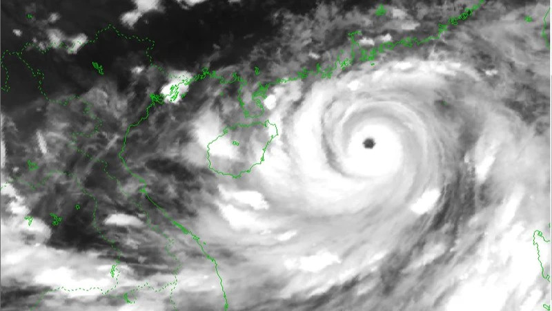 Mắt bão Yagi nhìn từ vệ tinh.