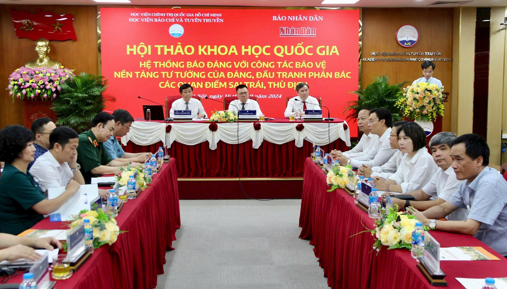 Hội thảo khoa học quốc gia với chủ đề “Hệ thống báo Đảng với công tác bảo vệ nền tảng tư tưởng của Đảng, đấu tranh phản bác các quan điểm sai trái, thù địch”. Ảnh: Đình Hiệp