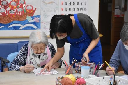 Thực tập sinh hộ lý Việt Nam tại một nhà dưỡng lão Nhật Bản. Ảnh do Cục Quản lý lao động ngoài nước cung cấp