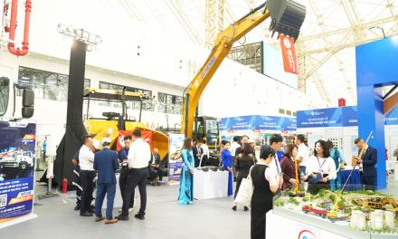 Phiên khai mạc Tuần lễ Công nghiệp và Công nghệ Việt Nam 2025 diễn ra sáng 12/11 tại Trung tâm Triển lãm Việt Nam (Đông Anh, Hà Nội).