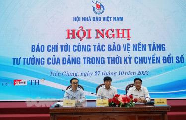 Chủ tọa hội nghị. Ảnh: baodongkhoi.vn