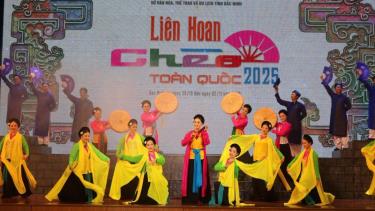 Văn nghệ chào mừng liên hoan Chèo toàn quốc 2025.