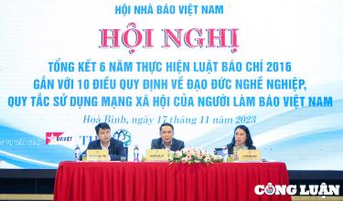 Ban chủ trì Hội nghị.