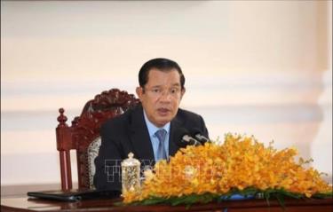 Chủ tịch Đảng Nhân dân Campuchia, Thủ tướng Chính phủ Vương quốc Campuchia Samdech Techo Hun Sen điện đàm với Tổng Bí thư Nguyễn Phú Trọng. Ảnh: TTXVN phát