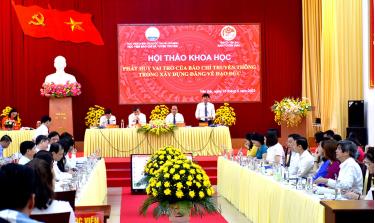 Hội thảo khoa học “Phát huy vai trò của báo chí truyền thông trong xây dựng Đảng về đạo đức”. Ảnh: AJC